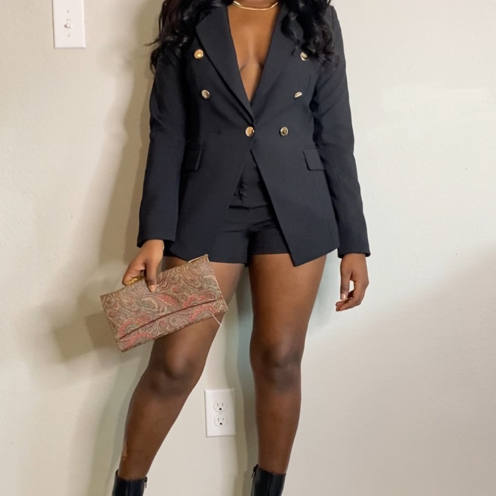 Short Suit